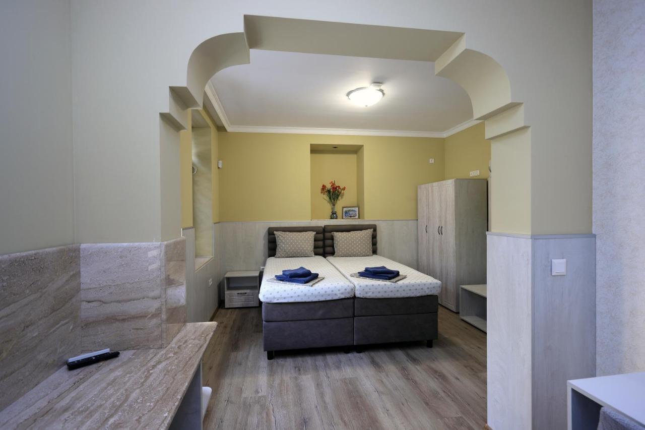 Къща За Гости Кребс Guesthousekrebs Szumen Zewnętrze zdjęcie